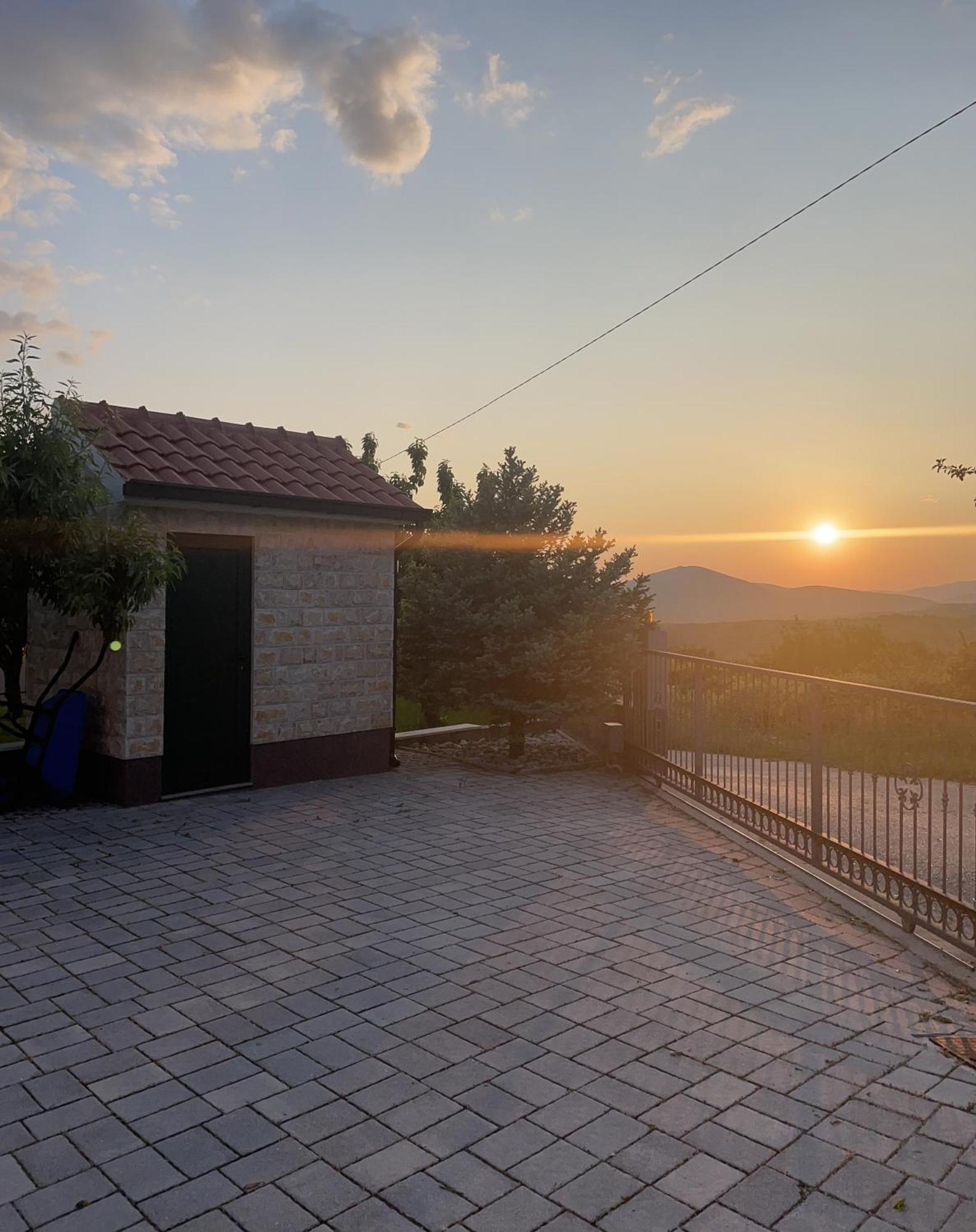 Villa Duje Trilj Exterior foto
